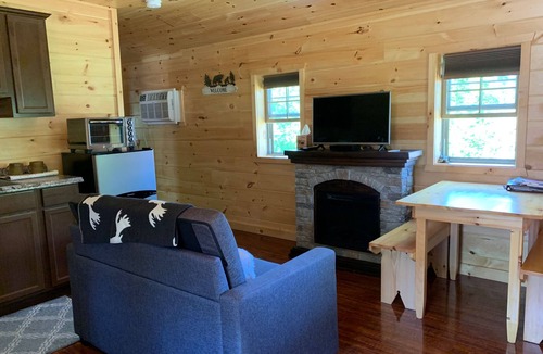 Inlet Cabin | Pet Friendly Beautiful Tiny House Cabin in Inlet, NY Adirondack Mountains