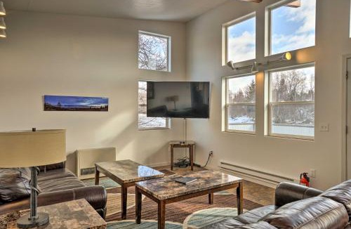 Fritz Creek Apartment | Pet-Friendly Duplex w/Northern Lights Aurora View