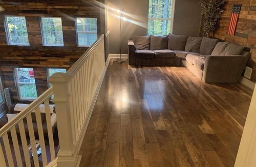 Erie House | Pet Friendly Home wooded setting 3000 Sq ft