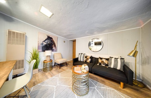 Mayfield Heights Cottage | Pet-Friendly Mayfield Heights Vacation Rental!