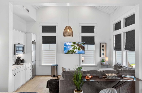Port Aransas Cabin | Pet Friendly, Resort Pools, Golf Cart Boardwalk to Beach