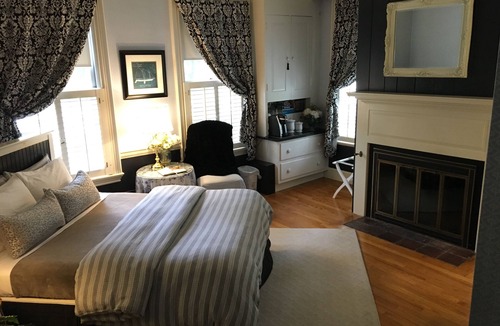 Gorham Bed & Breakfast | PineCrest Inn