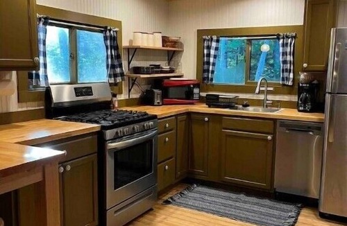 Stratton House | Pip's Place-10 Mins to Sugarloaf