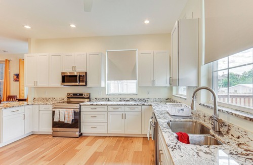 Manchester House | Pittsburgh Home w/Skyline Views: Walk to Stadium!
