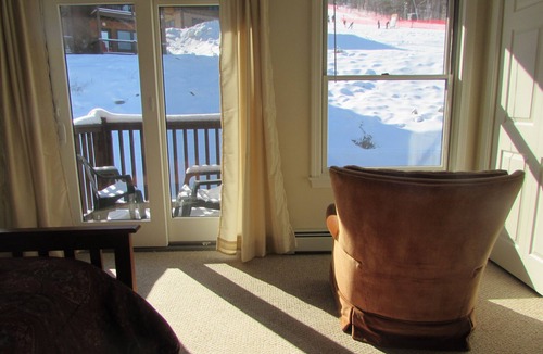 Bridgton Condo | Pleasant Mountain Condo Ski in Ski out