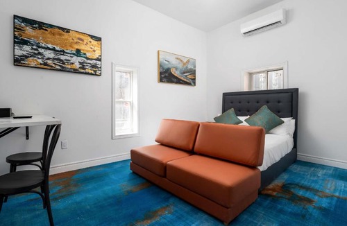 West Queen West Hotel | Plush Hotel Downtown Toronto