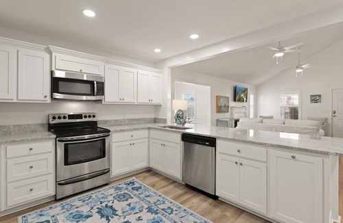 Demere Park House | Point Five, sleeps 9 and has a Pool!