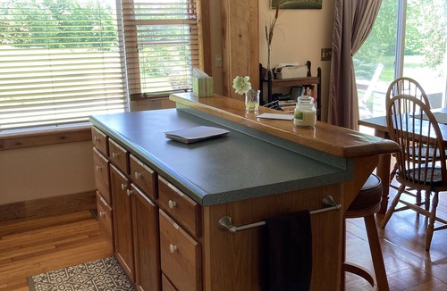 Spencer Cabin | PondView Mountain Country House/Cabin on 70 acres with 5 Ponds