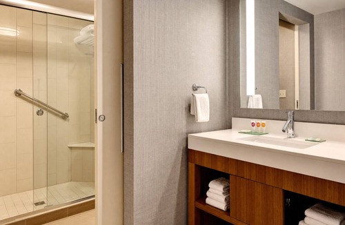 South Side Hotel | Pool & Breakfast Near Texas State Aquarium, USS Lexington & North Beach - 2 Unit