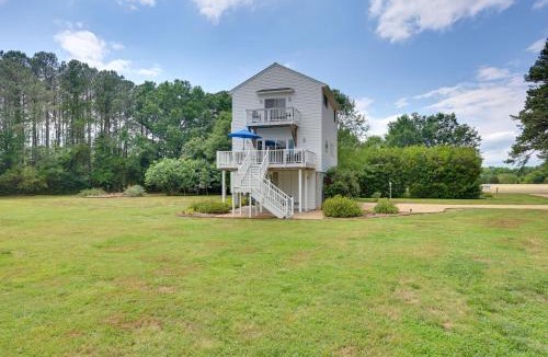 Foster House | Pool, Dock + Rooftop Views! Bohannon Getaway