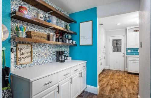 The Hermitage House | Pool - Fire Table - Propane BBQ - Smart TVs - 4 bd