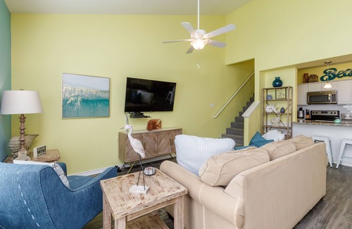 Corpus Christi House | Poolside Retreat | Heated Pool, Playground & Family Fun