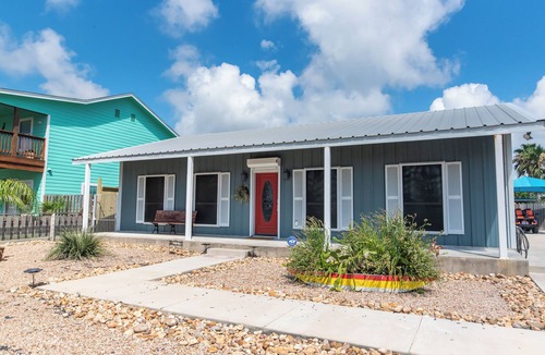 Port Aransas House | Port A Ponderosa by Silver Sands Vacation Rentals