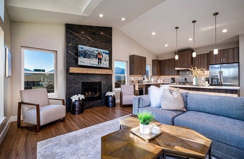 Wolf Creek House | Powder Mtn Chalet B4 | Ski Escape | Hot Tub & View
