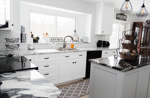 Grove City House | Premier #1 Home Near Grove City & Slippery Rock Univ., Safari, Outlets, Amish