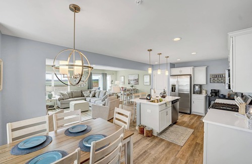 State College House | Premium Penn State Home Sleeps 13 Allen Street