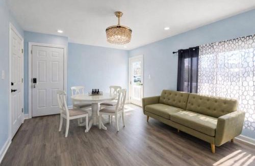 Buffalo Apartment | Premium Retreat Near Hospital and Falls