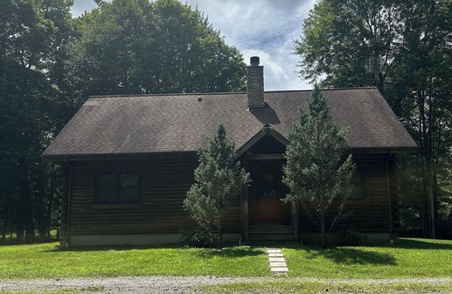 Grove City Cabin | Private 100 Acre Wilderness Haven 2 minutes from the Grove City Premium Outlets