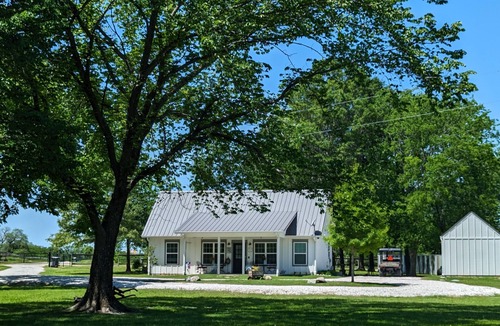 Emory House | Private Cottage at Lake Fork Texas. Fishing and Fun!