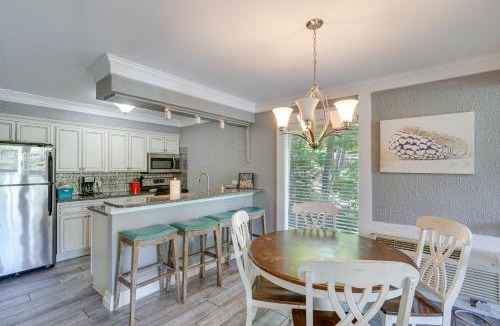 Osage Beach House | Private Dock & Resort Access: Margaritaville Cabin