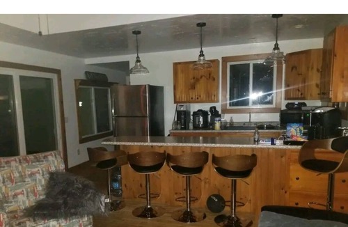 Madison Cabin | Private Lake Shore Cottage HOT TUB