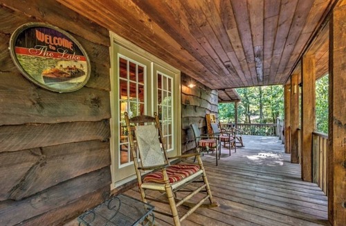 Lake Lure Cabin | Private log home beach/lakes/river/Canoe/pet