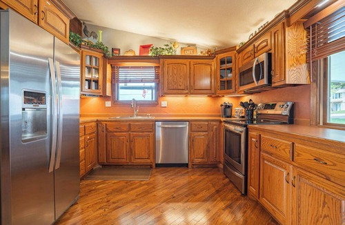 Camdenton House | Private Pool, Dock Slip, Backyard bar & grill. Awesome views Perfect 4 Families