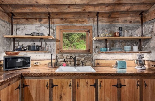 Canton Cabin | Private River Retreat w/Hot Tub & 3 Cabins