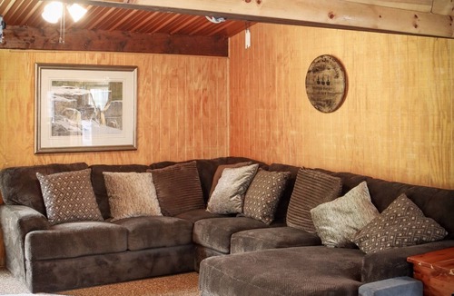 Stow Cabin | Private Rustic Venue with Cabins
