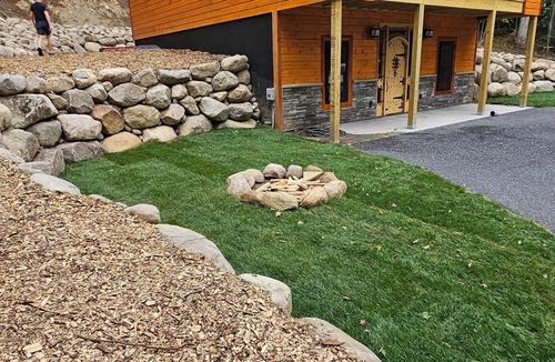 Town of Webb Cabin | Private Seasonal lake views of 1st. Lake 5 mins to town. Snowmobile off property