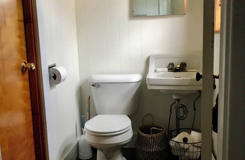 Brighton Cabin | Private waterfront, Island Pond 5 bedroom