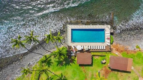 Historic Lahaina Front Street House | Puamana 80-4 Superior Garden View