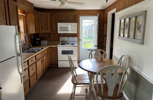 Pymatuning South Cabin | Pymatuning parkside cabin near Jamestown marina & dam