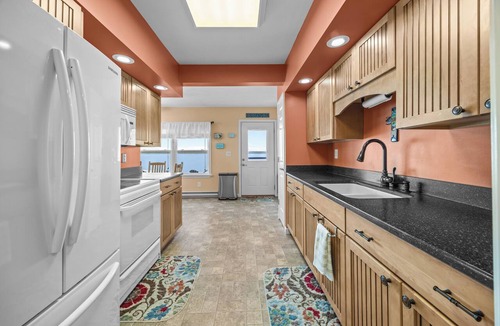 Town of Torrey House | Quack of Dawn - Charming, Pet Friendly, Seneca Lake Retreat!