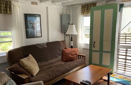 Old Orchard Beach Cabin | Quaint 2 Bedroom Cottage in Old Orchard Beach