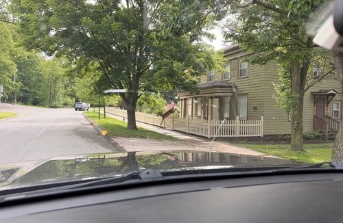 Wellsboro House | Quaint & Cozy Guest House on Main St., park & walk downtown, Wi-Fi available.