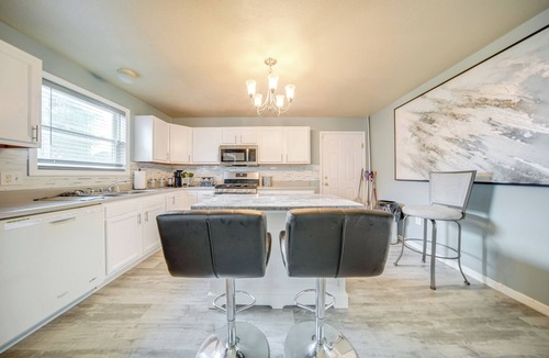 Erie House | Quaint Erie Home w/Smart TVs & Yard: 3 Mi to Lake