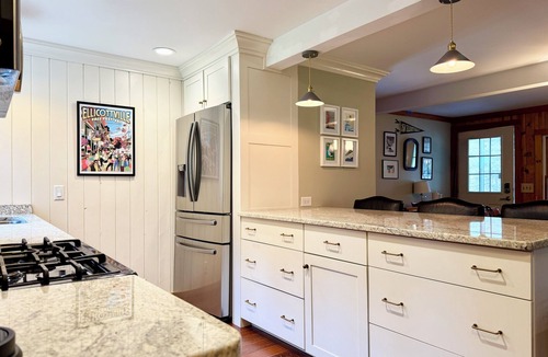 Ellicottville Cabin | Quaint lodge set on a tranquil wooded lot in Ellicottville