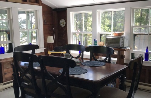 Brooksville Cottage | Quaint Waterfront Cottage