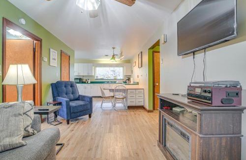 Zanesville House | Quaint Zanesville Home w/Game Room & Yard!