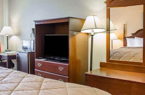 Broken Arrow Hotel | Quality Inn Broken Arrow - Tulsa
