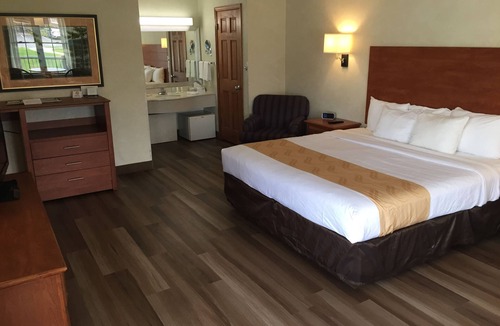 Lake George Hotel | Quality Inn Lake George