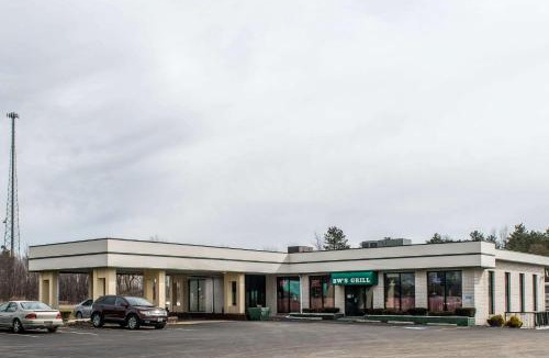 Fairview Hotel | Quality Inn & Suites Fairview - Erie