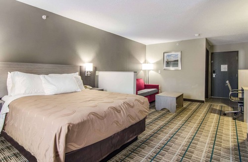 Mercer Hotel | Quality Inn & Suites Grove City - Outlet Mall