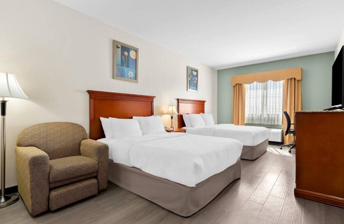 McAlester Hotel | Quality Inn & Suites McAlester on Hwy 69