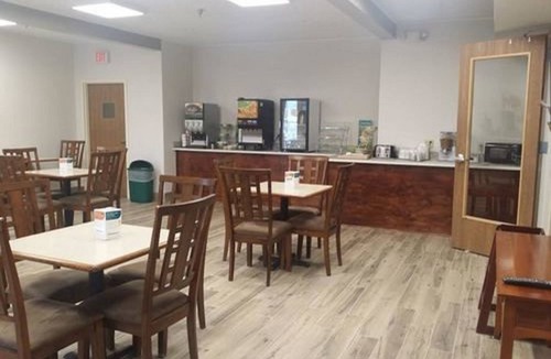 Central Bridge Hotel | Quality Inn & Suites Schoharie near Howe Caverns