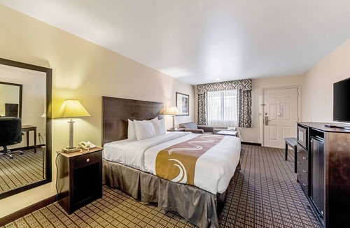 Three Rivers Hotel | Quality Inn Three Rivers