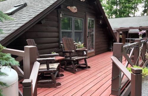 Munnsville Cabin | Quiet country setting awaits you!