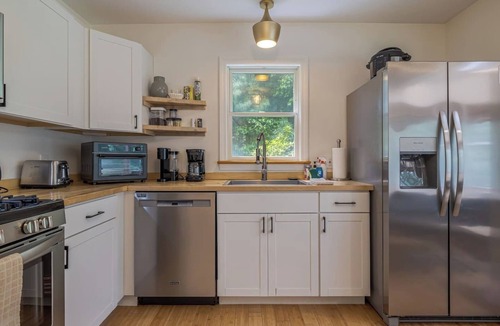 Bass Harbor House | Quiet Family & Pet Friendly Home! [Owls Nest]