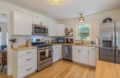 Bass Harbor House | Quiet Family & Pet Friendly Home! [Owls Nest]